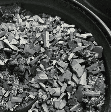 SiC বৃদ্ধিতে অদৃশ্য বাধা: কেন 7N বাল্ক সিভিডি SiC কাঁচামাল ঐতিহ্যগত পাউডার প্রতিস্থাপন করছে